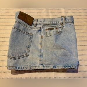 ☀️Calvin Klein High Waist Easy Fit Denim Shorts Enzyme Wash Size 11 - VINTAGE☀️